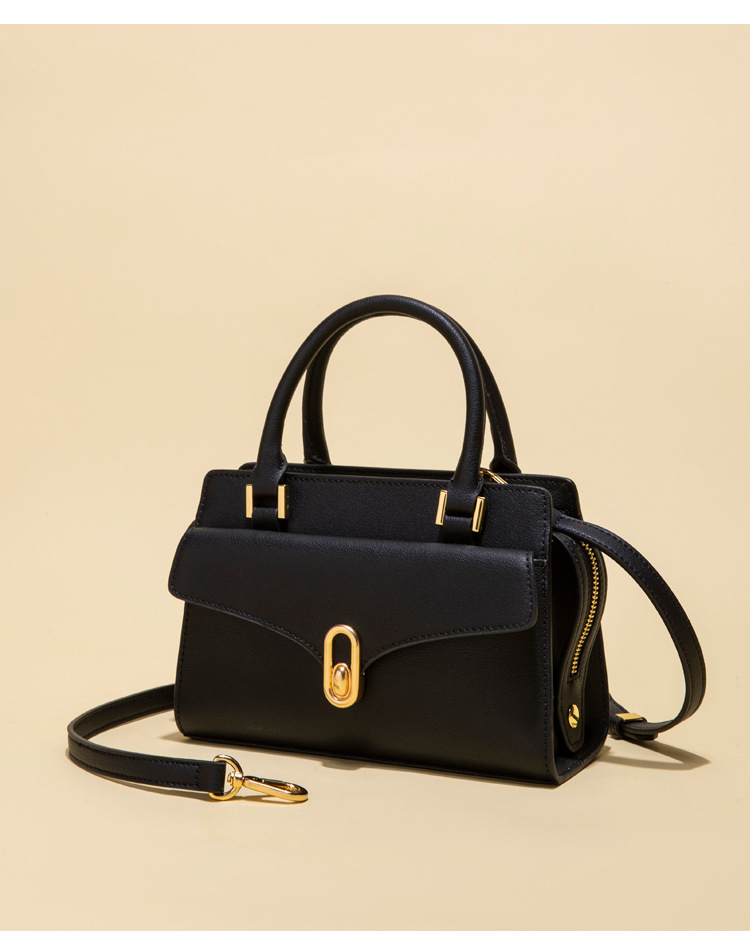  Fashion messenger bag