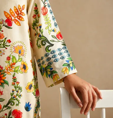 ZELLBURY 3 PIECES PRINTED TEXTURED LAWN (Kurta Dupatta Trouser)