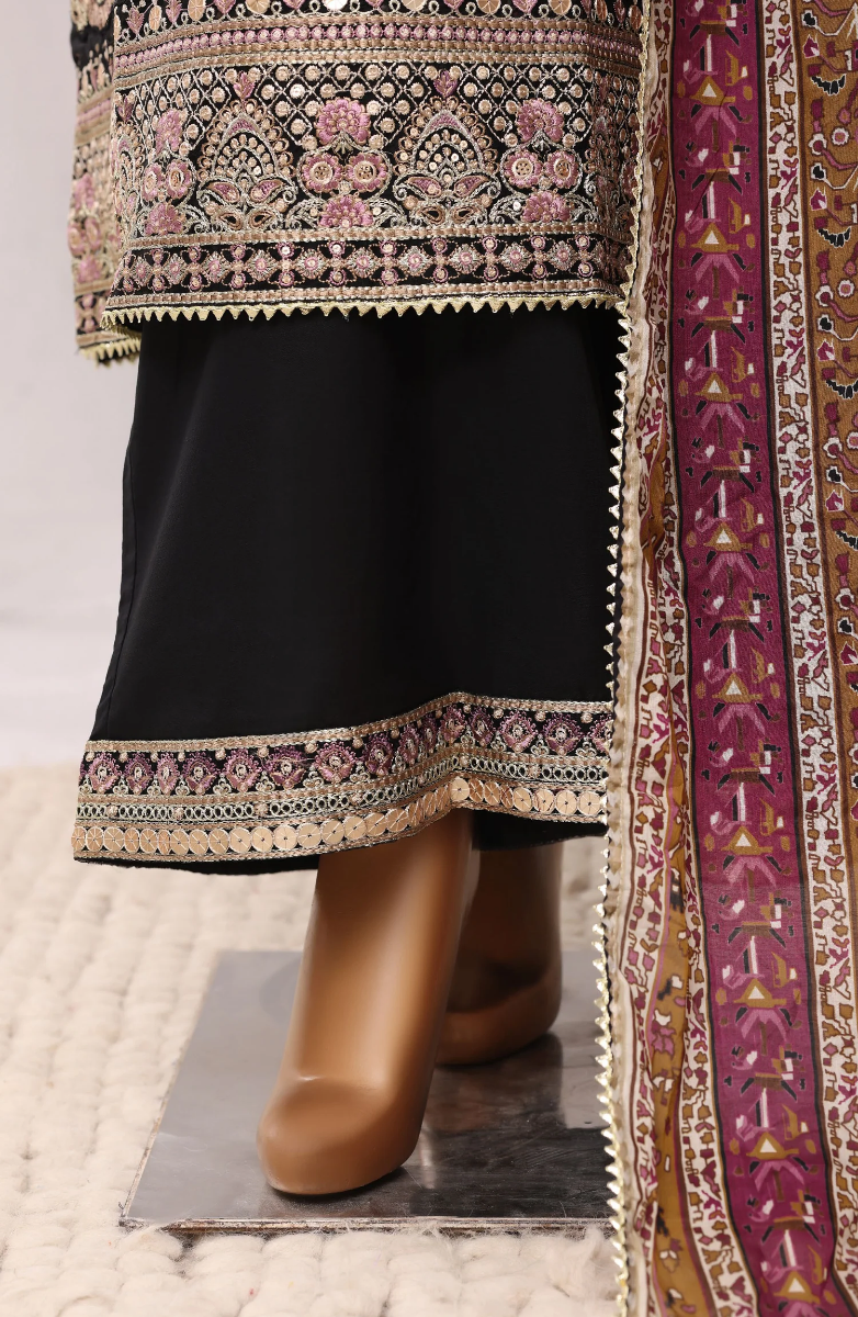 Pakistani Original Sadabahar Regal Festive Stitched 3Pcs _ Black 