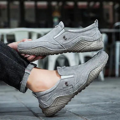 VERSATILE LOW-TOP CASUAL SHOES GB-2085