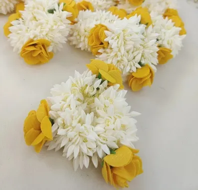 Artificial Scented Flower Gajra For Women
