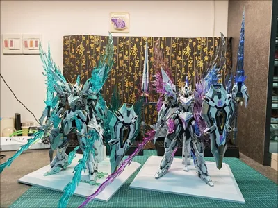 SNAA Model 1/100 YR-04-PV Particle Awakening Armament F.P.A.A. Phantom Fire Lord Model Kit