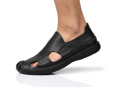 Black Hybrid Sandals — Rugged Leather Comfort 