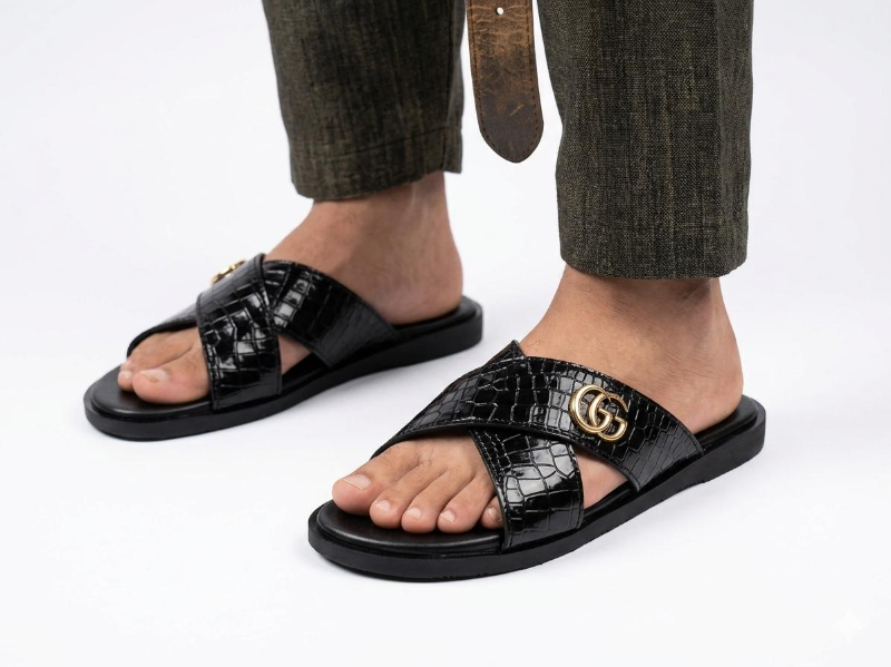  Two styles Designer-Inspired Luxury Leather Slides High-Fashion Summer Sandals 