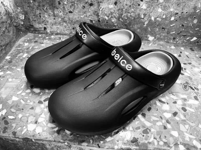 Summer Men’s Hollow-out Sandals Anti-slip Durable Slippers For Outdoor Sports And Beachwear