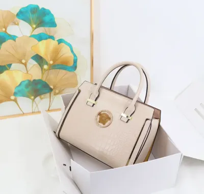 LARGE CAPACITY FEMALE BAG 