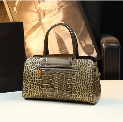 Luxury Crocodile Pattern Handbag for Women