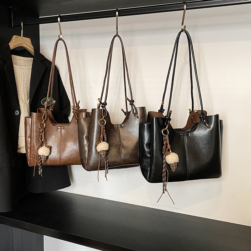 High-Quality Commuting Handbag