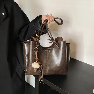 High-Quality Commuting Handbag