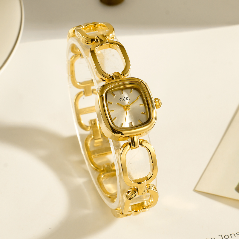 Retro Square Quartz Watch