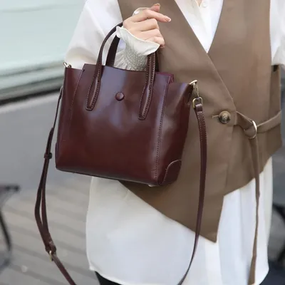 Versatile Tote Crossbody Bag