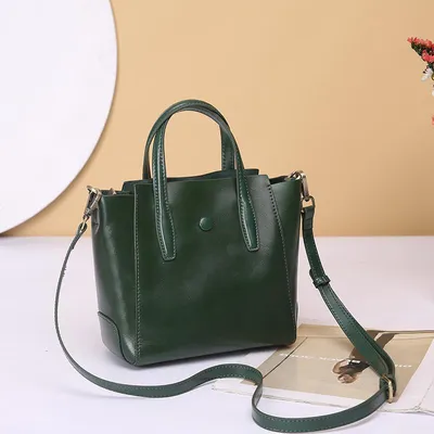 Versatile Tote Crossbody Bag