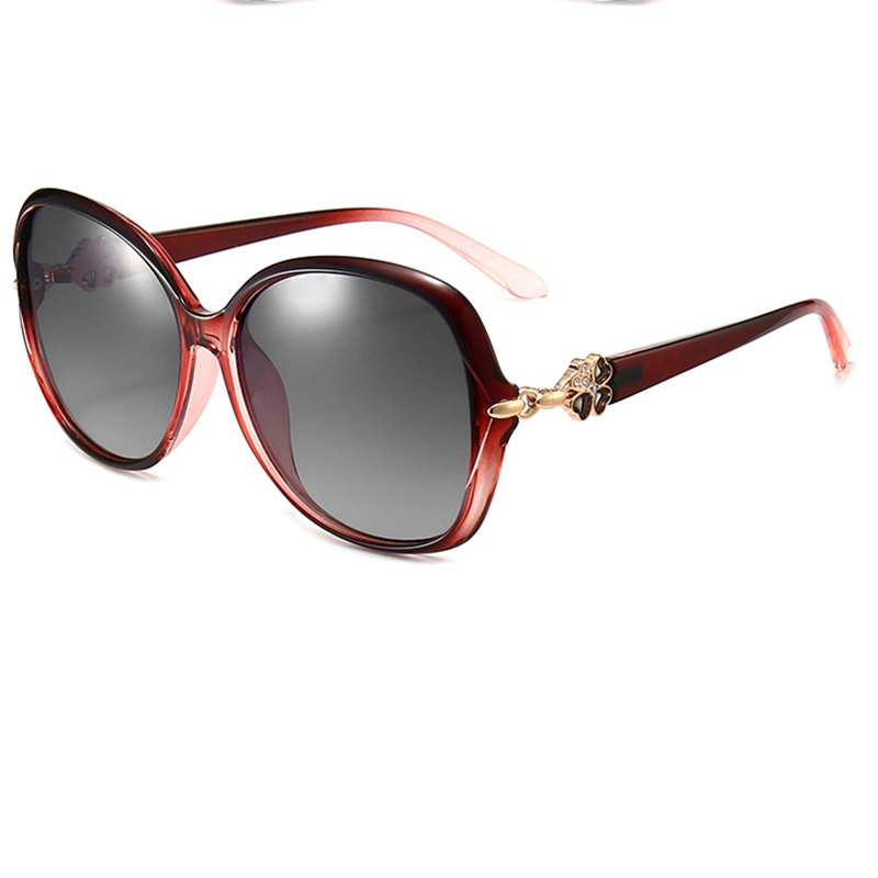 Diamond-Studded Polarized Sunglasses