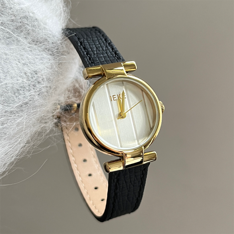 Compact Round Watch