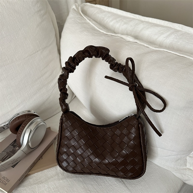 Versatile Underarm Bag