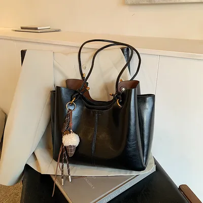 Leather Commuting Handbag