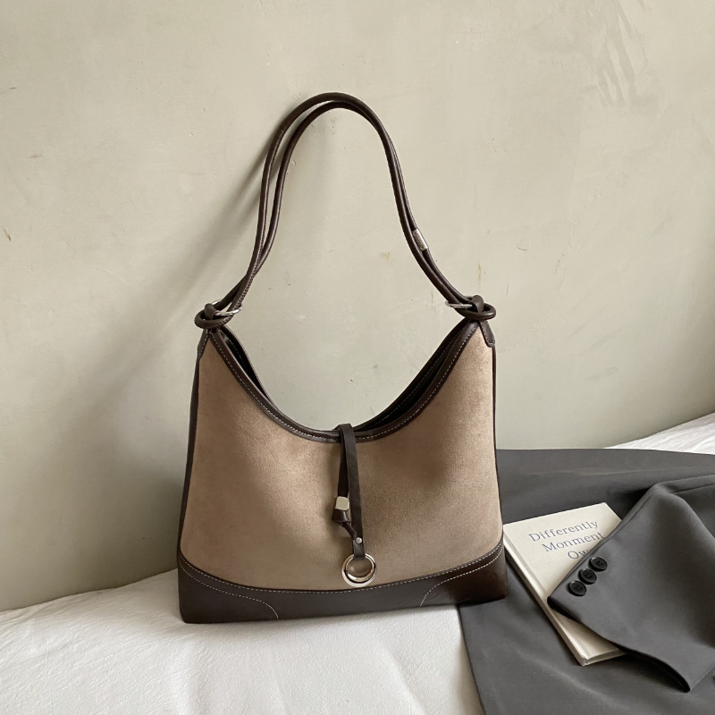 Commuter Tote Bag