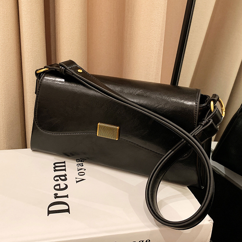 Niche Underarm Bag