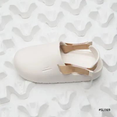 Cozy Core Men’s Slippers