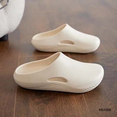 Velvet Hold Men’s Slippers