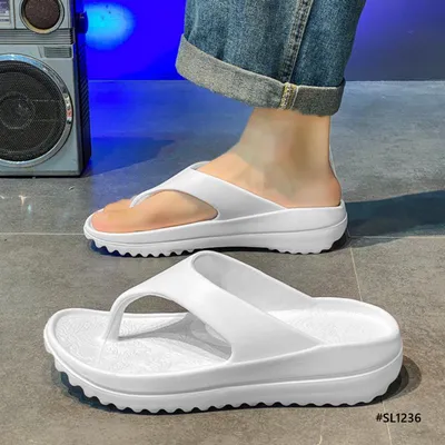 Feather Aura Men’s Slippers