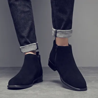 Thunder Latch Crest Boots