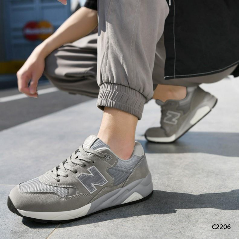 Summit Pace Casual Shoe