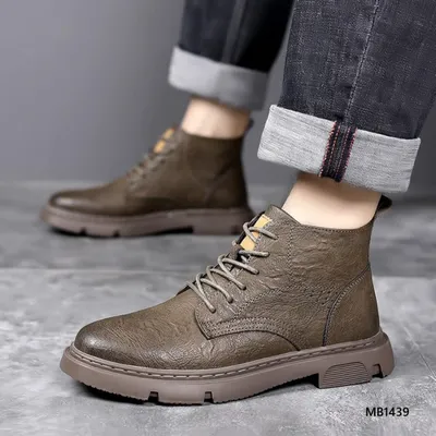 Avyron Rift Martin Boots