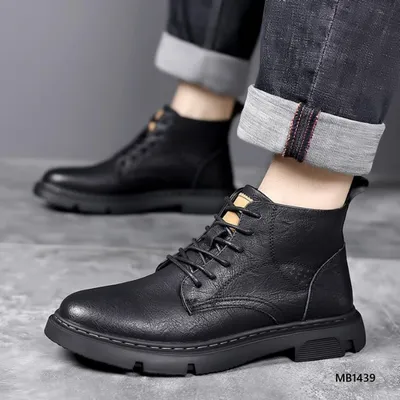 Avyron Rift Martin Boots