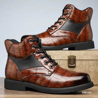 Veyran Holt Martin Boots