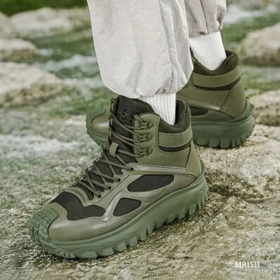 Velric Ash Martin Boots