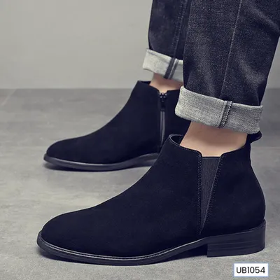 Thunder Latch Crest Boots