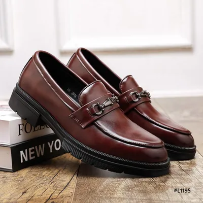 Peak Walk Loafer