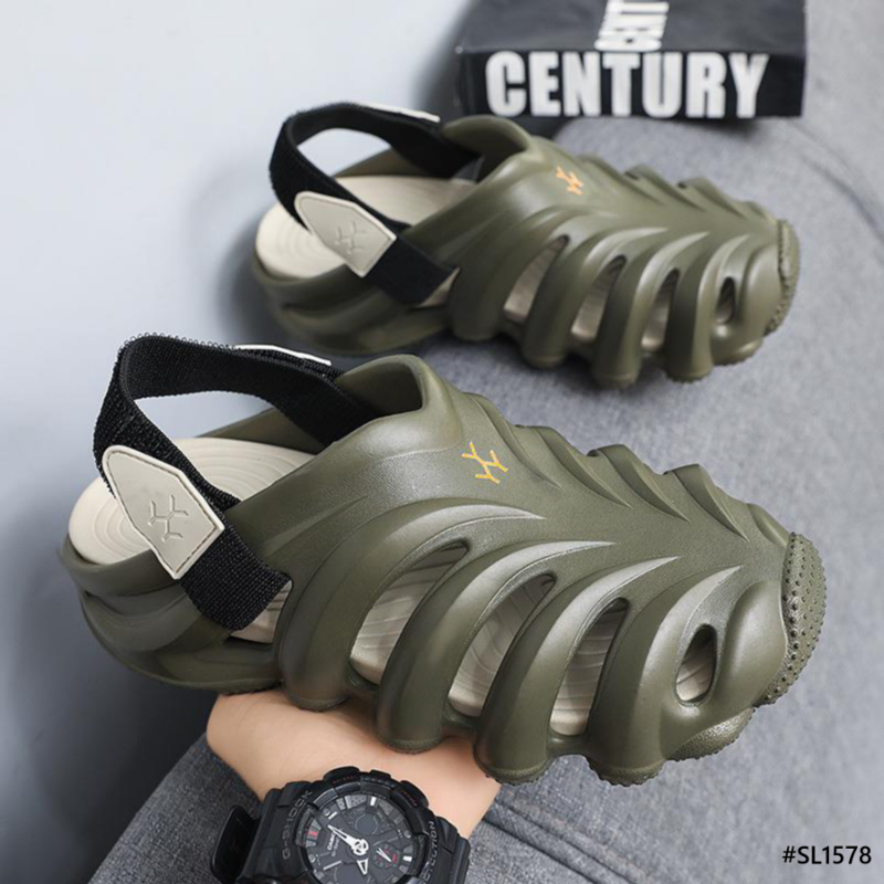 Gentle Walk Men’s Slippers