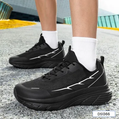Dust Voyager Outdoor Shoes