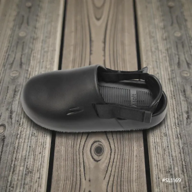 Cozy Core Men’s Slippers