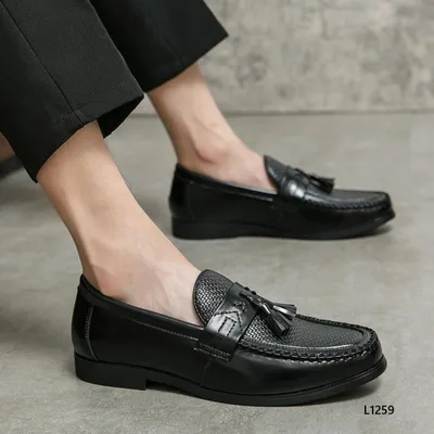 Arden Crest Loafer