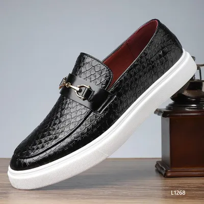 Camden Crest Loafer