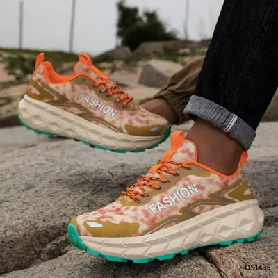 STORM RUNNER OUTDOOR SHOES