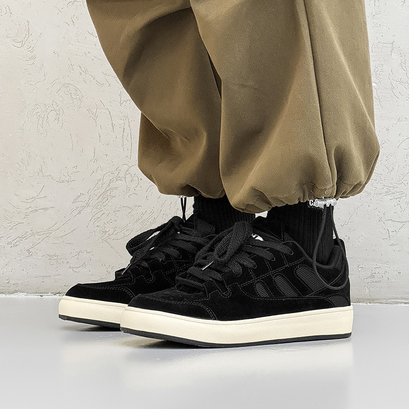 VERSATILE KOREAN STYLE TRENDY SNEAKERS GB-2231