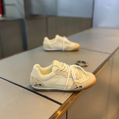 COMFORTABLE VERSATILE LIGHTWEIGHT SHOE BC39Kh