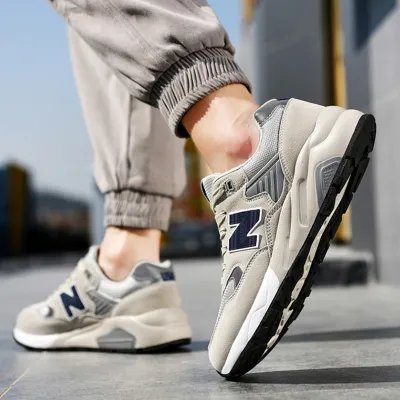 NEW BALANCE BREATHABLE RUNNING SHOE 0580OW