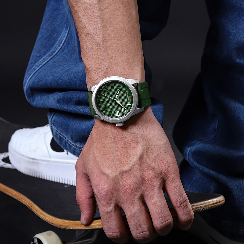 NAVIFORCE QUARTZ NF9202SSGr