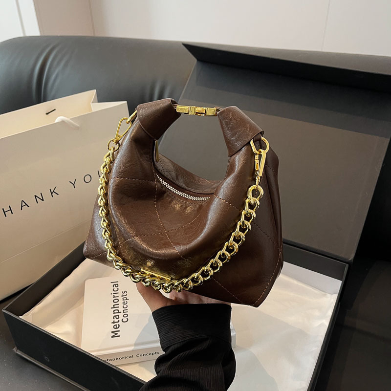 DIAMOND CHAIN  SOFT LEATHER DUMPLING  WOMEN'S BAG 6292BR