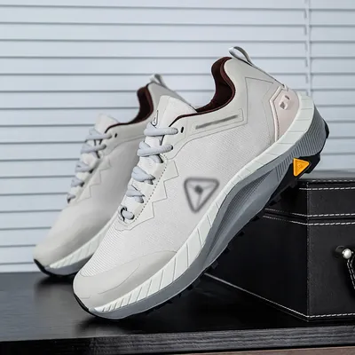 HIGH-END LIGHTWEIGHT OUTDOOR RUNNING SHOECZ88W
