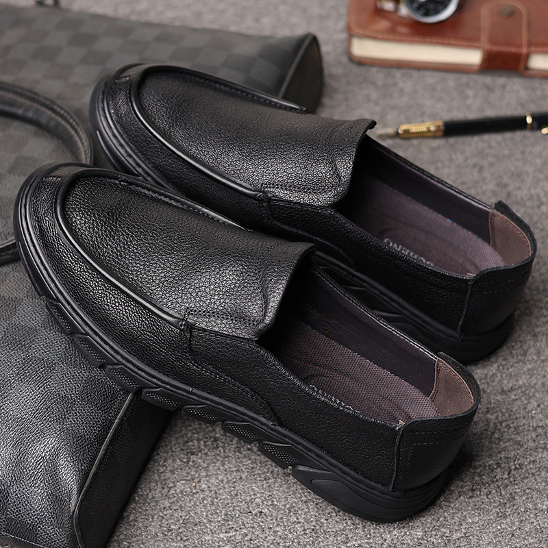 BREATHABLE COMFORTABLE CASUAL SHOES GB-8861