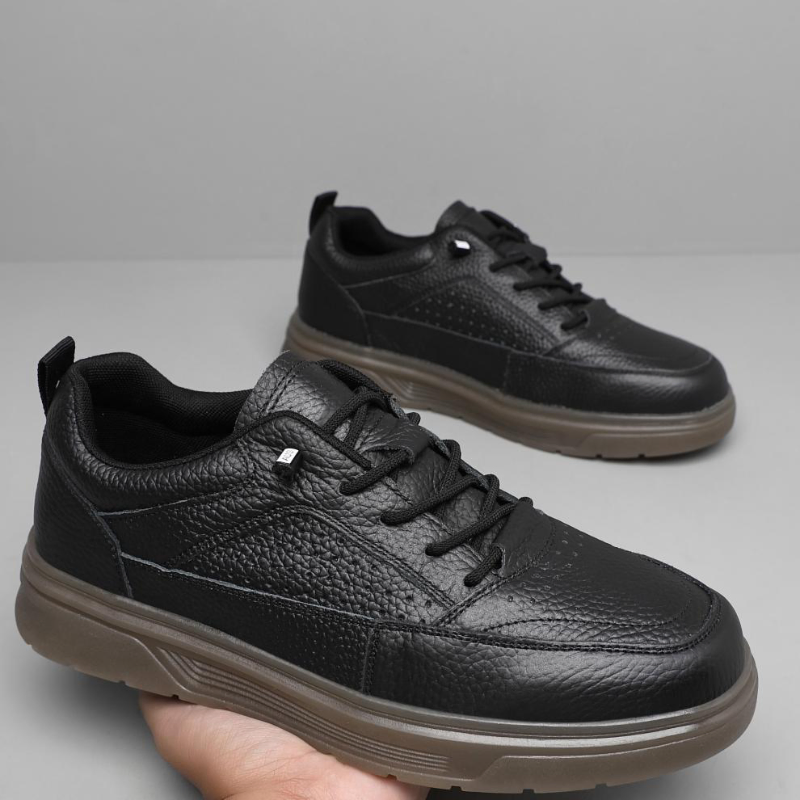 VERSATILE STYLISH BREATHABLE CASUAL SNEAKERS GB-5018