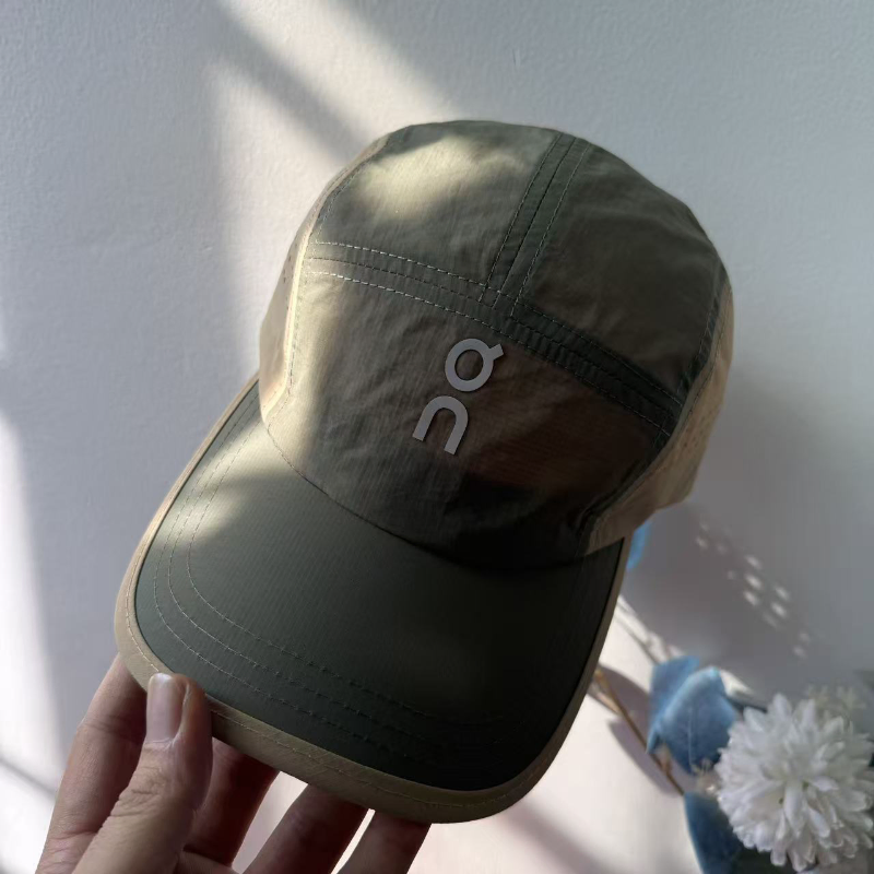 EUROPEAN  STYLE SUN-PROTECTIVE CAP 6321Gy