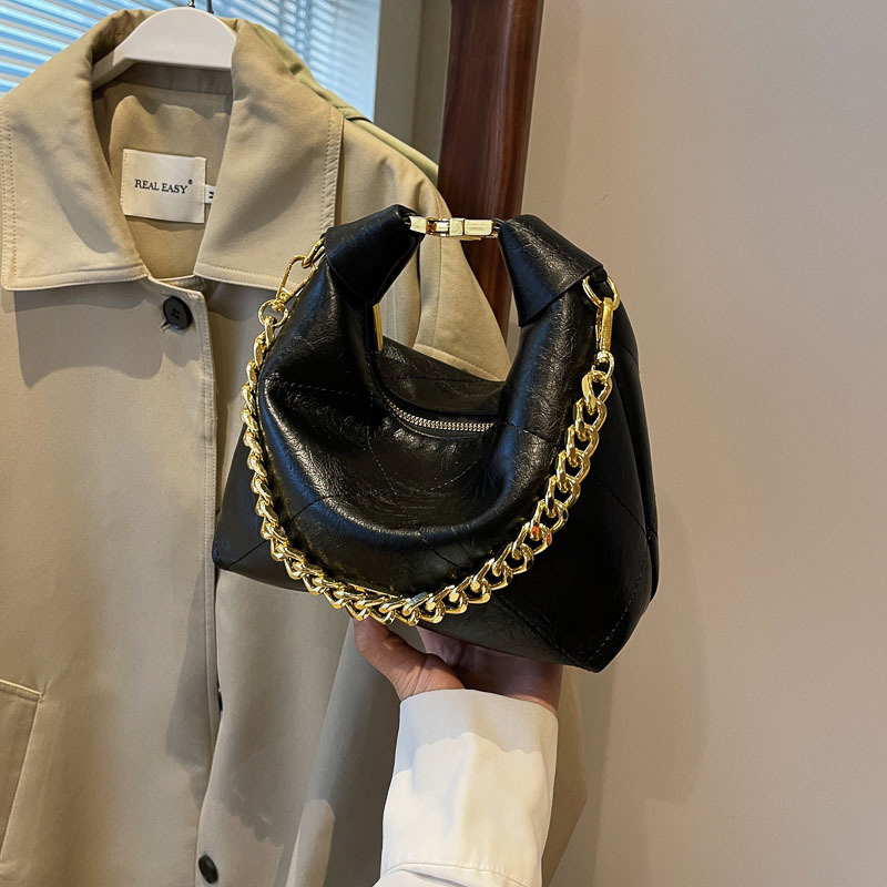 DIAMOND CHAIN  SOFT LEATHER DUMPLING  WOMEN'S BAG 6292BR