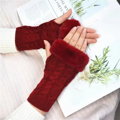Wrist Hand Rabbit Lady Half Finger Gloves (1 Pair)